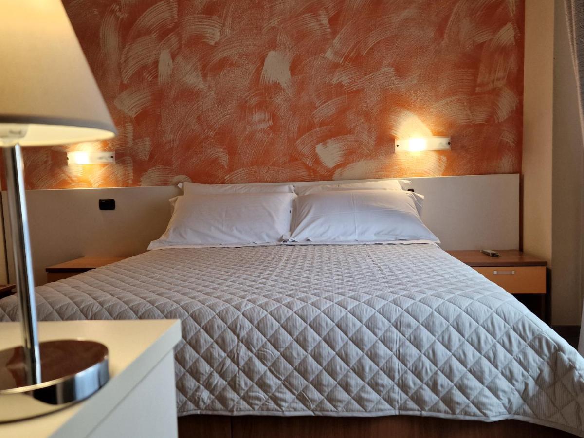 Hotel La Rocca سان مارينو المظهر الخارجي الصورة