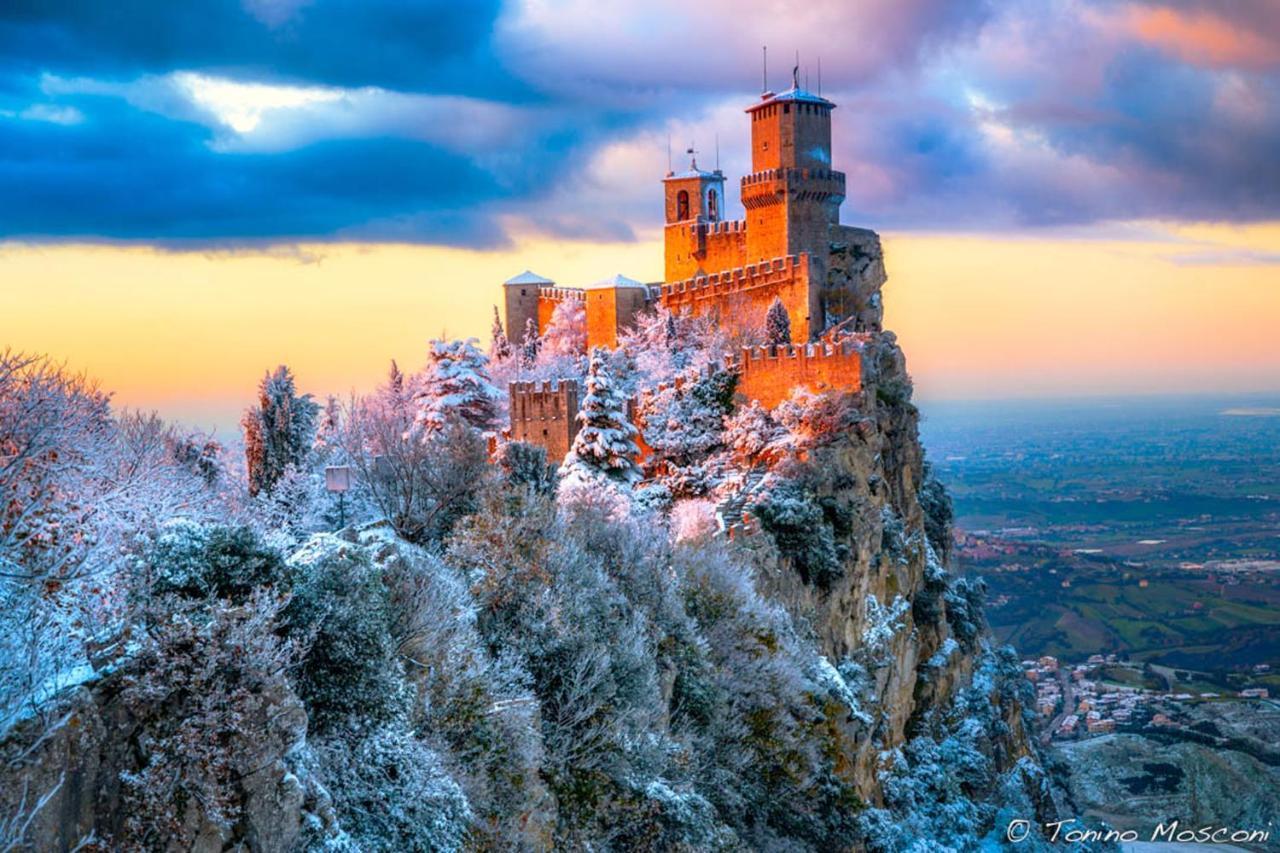Hotel La Rocca سان مارينو المظهر الخارجي الصورة