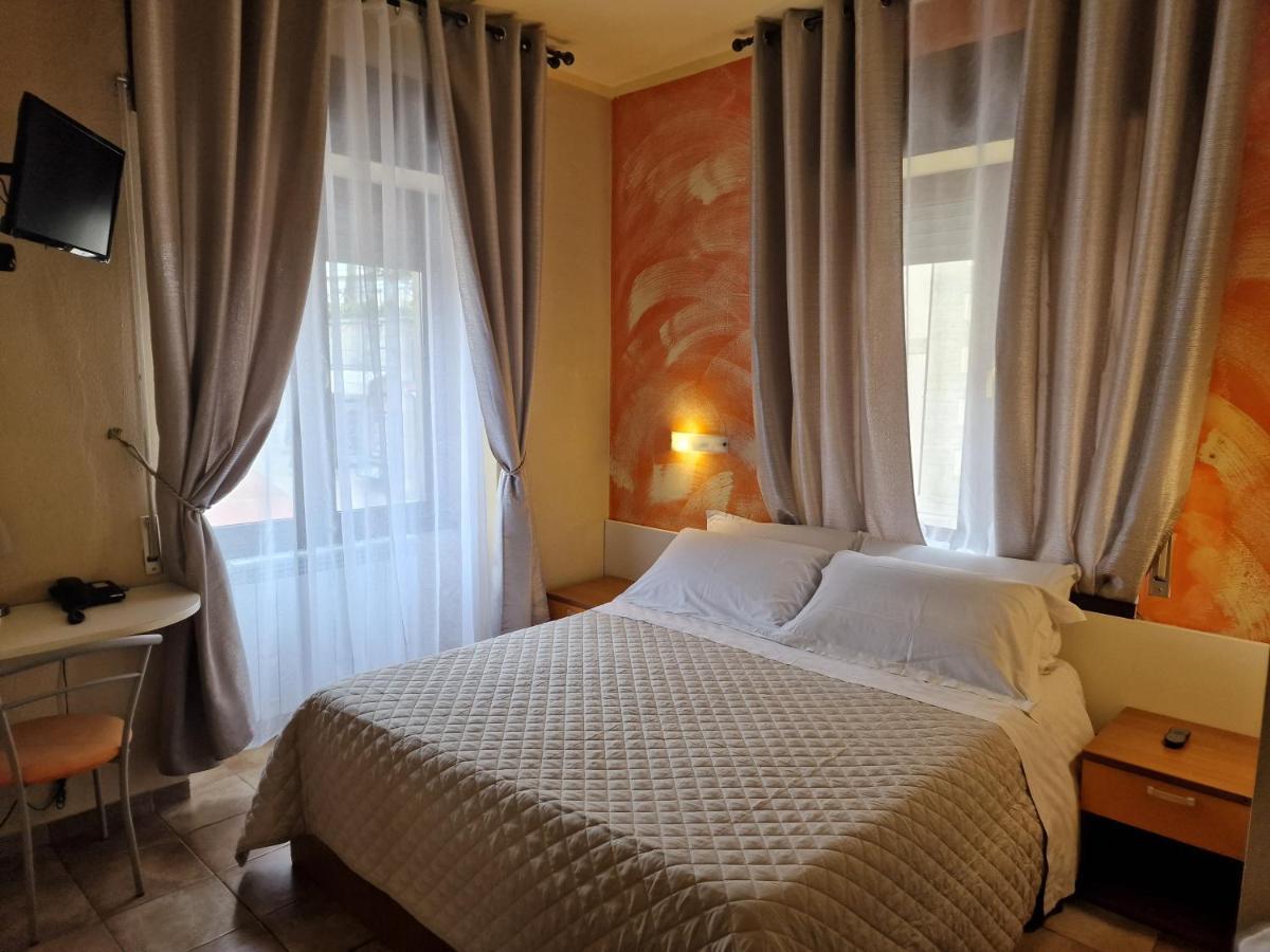 Hotel La Rocca سان مارينو المظهر الخارجي الصورة