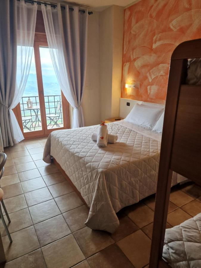 Hotel La Rocca سان مارينو المظهر الخارجي الصورة