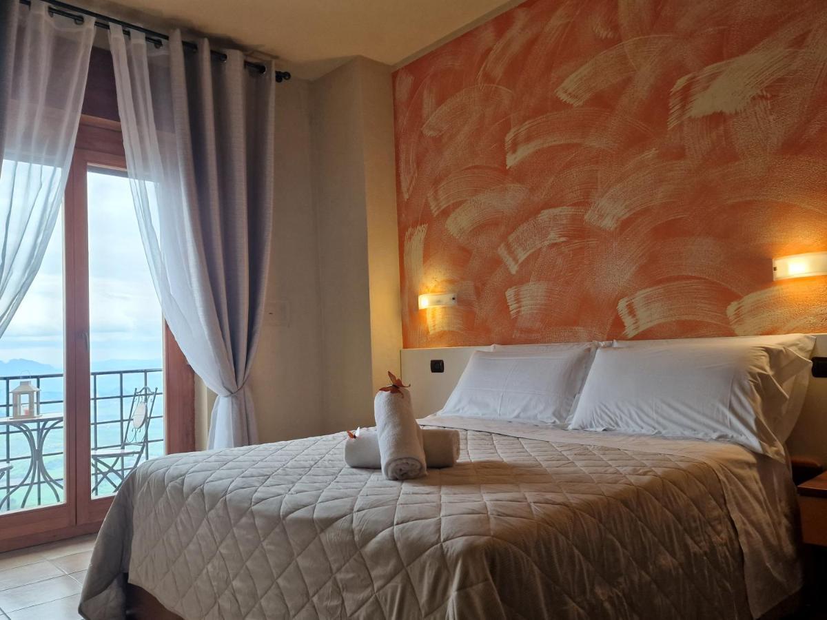 Hotel La Rocca سان مارينو المظهر الخارجي الصورة