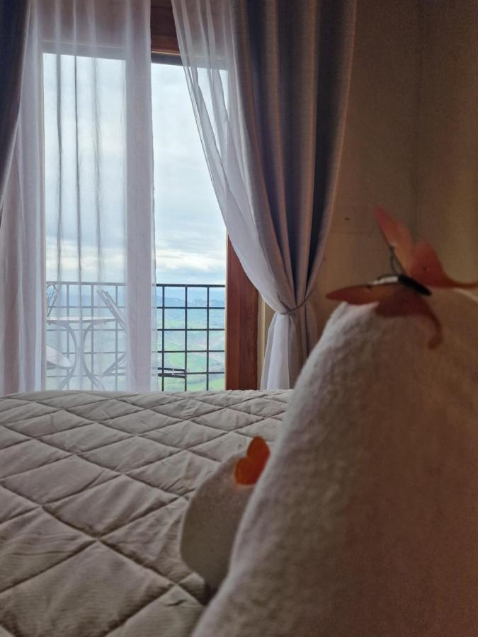 Hotel La Rocca سان مارينو المظهر الخارجي الصورة